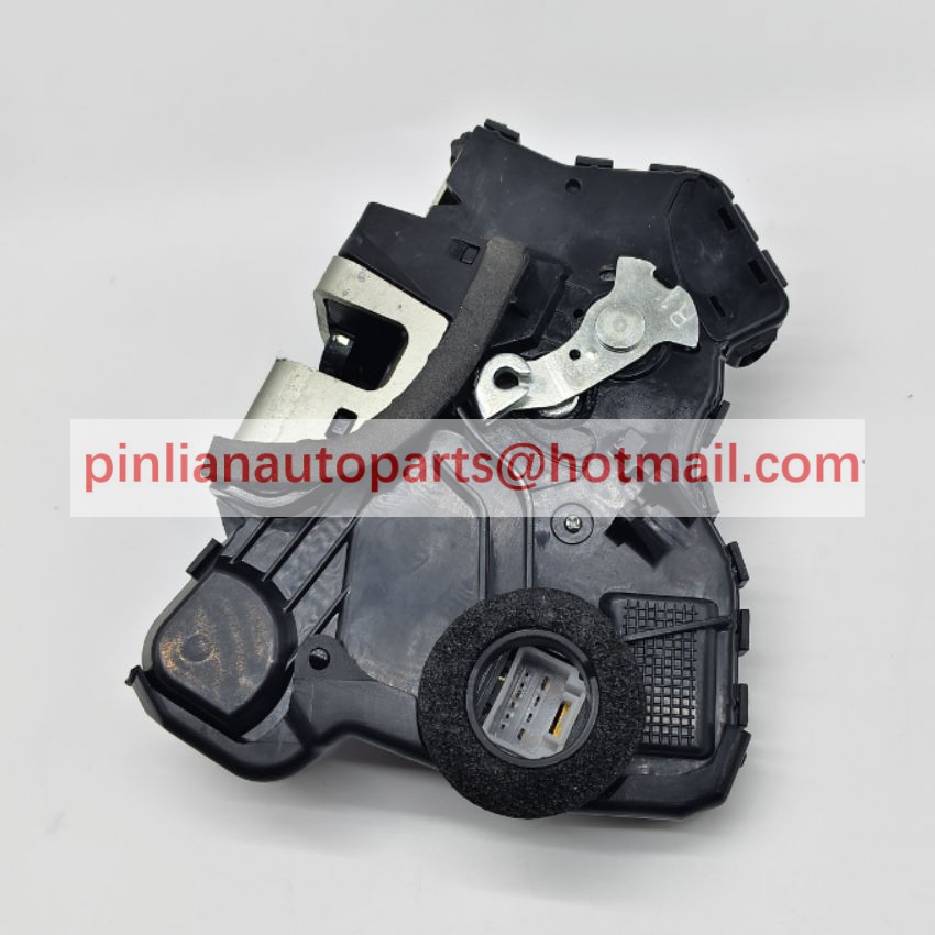 69040-0C050 69030-0C050 Door Lock Fit For Toyota Camry Corolla Highlander Matrix RAV4 Sequoia Sienna Tundra Venza (2)